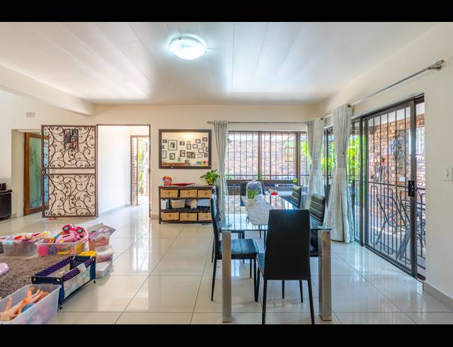 3 BEDROOM HOUSE FOR SALE IN MAGALIESSIG
